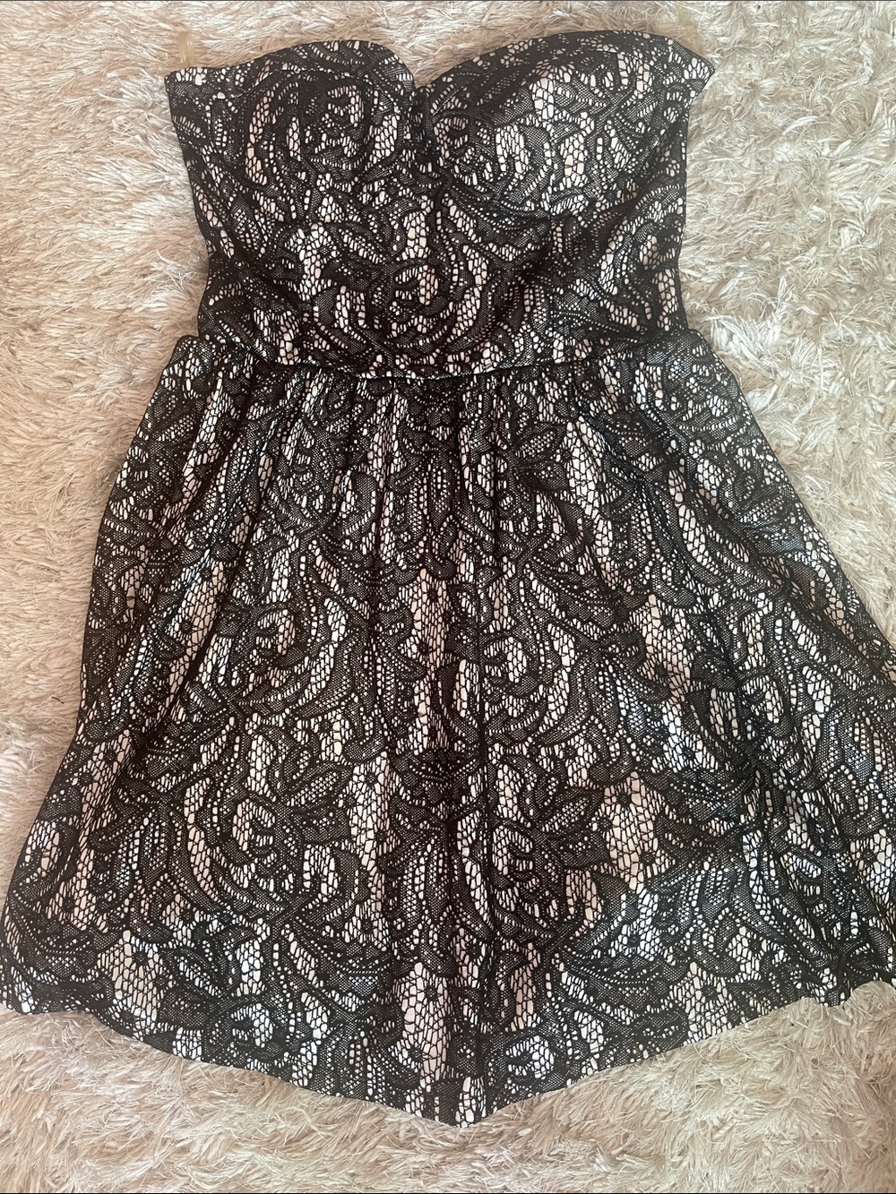 Francesca’s Mi Ami Strapless Black Lace Over Nude Cocktail Dress
